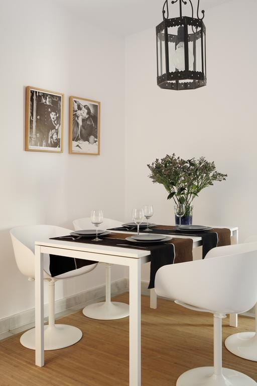 Apartamentos Mariscal Sevilla Cameră foto